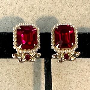 Vintage Coro Elegant Gold tone Red Gemstone Earrings with faux Pearl Accents
785